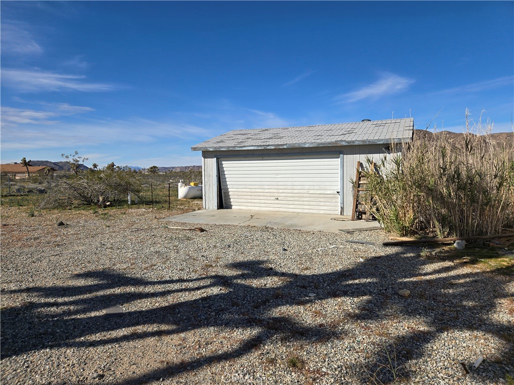 main property photo 14
