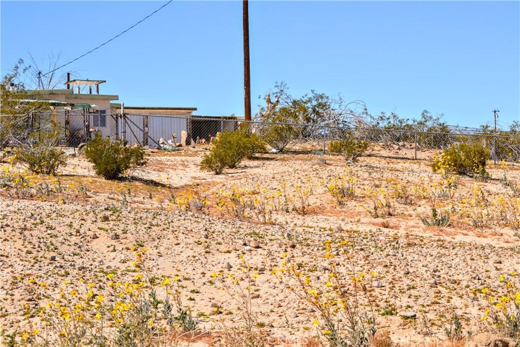 main property photo 25