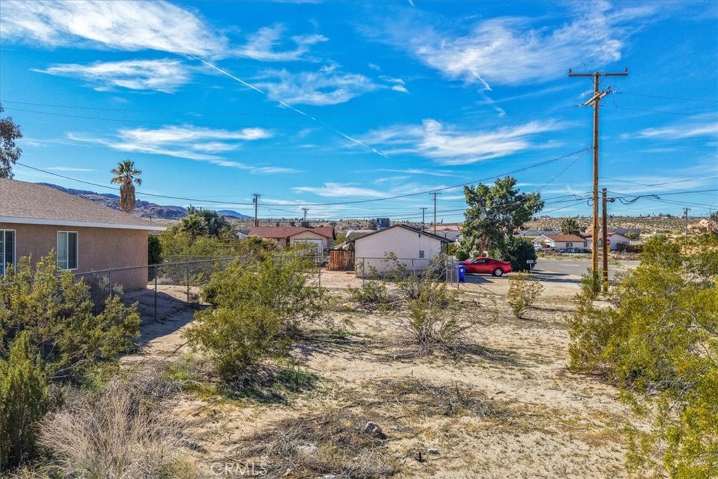 main property photo 13
