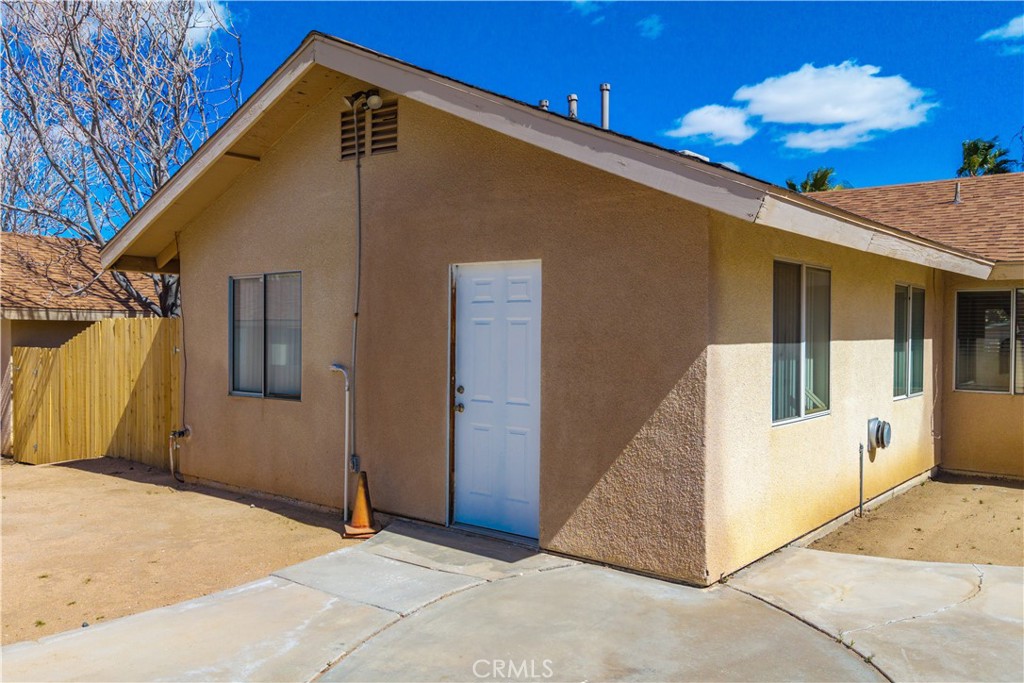 main property photo 23