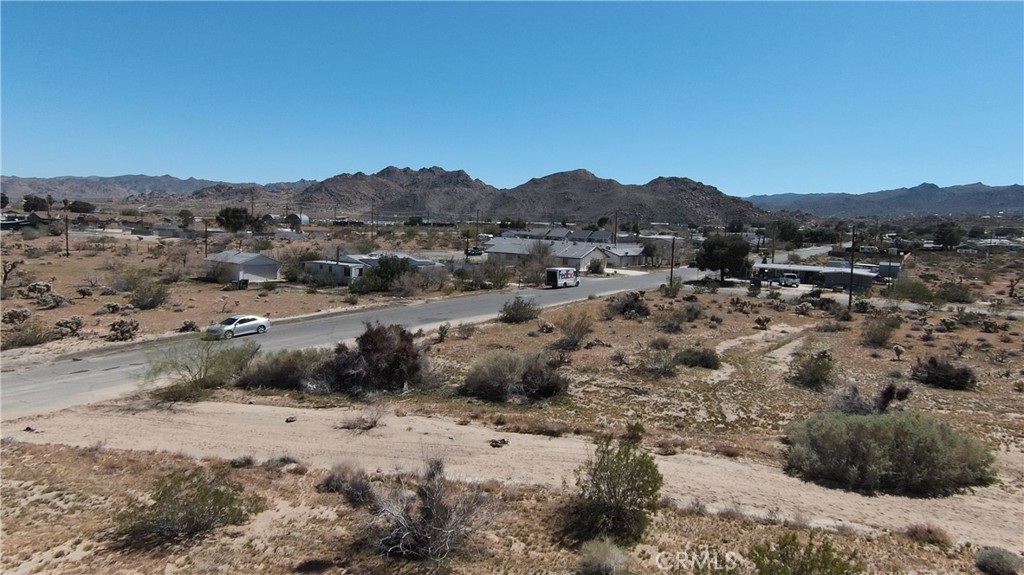 main property photo 13