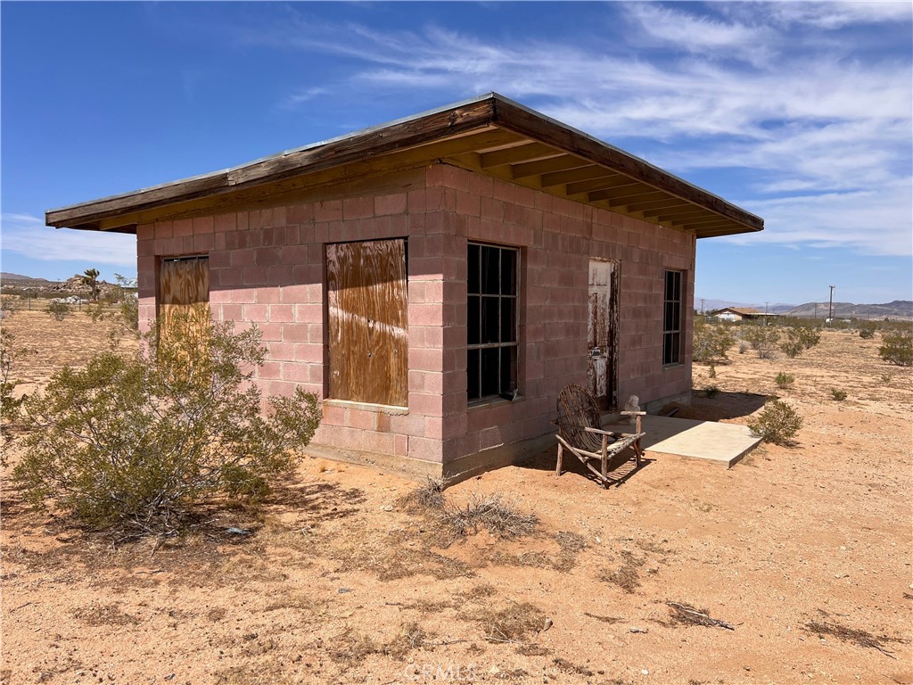 main property photo 16