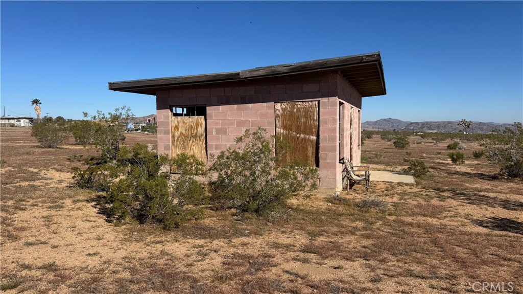 main property photo 17