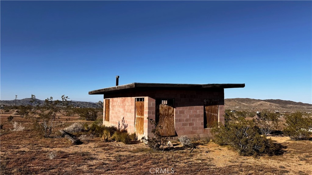 main property photo 18