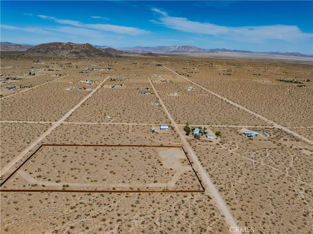 main property photo 14