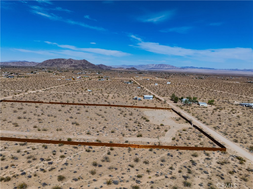 main property photo 8