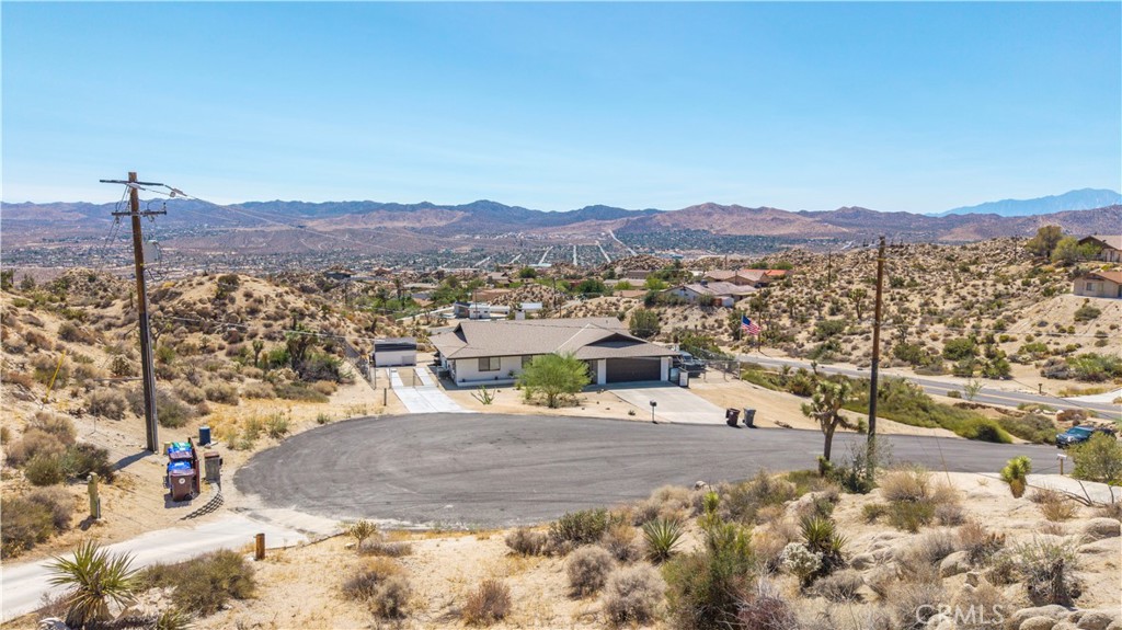 main property photo 17
