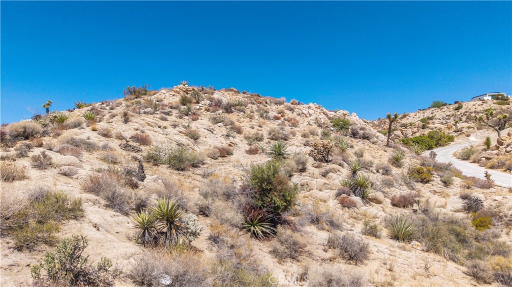main property photo 19