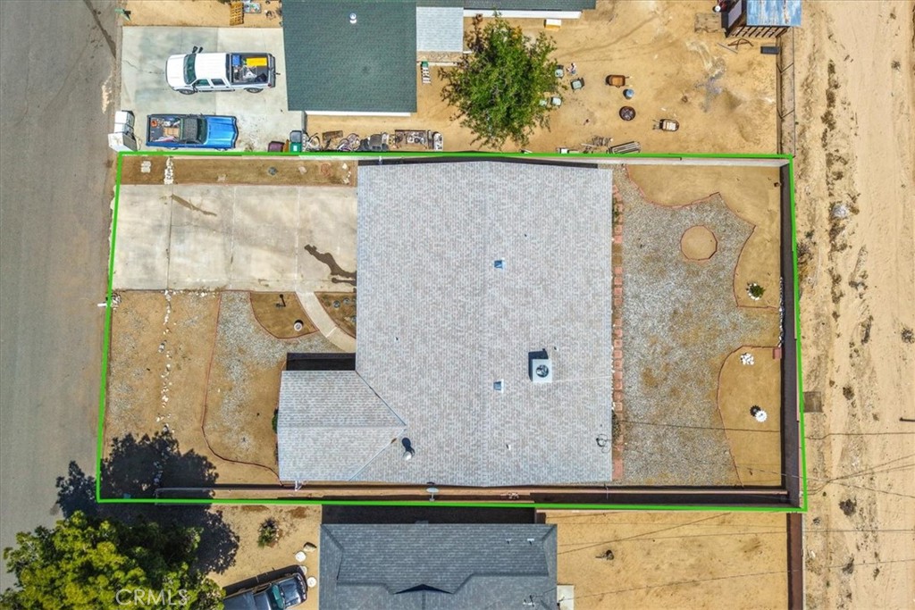 main property photo 28