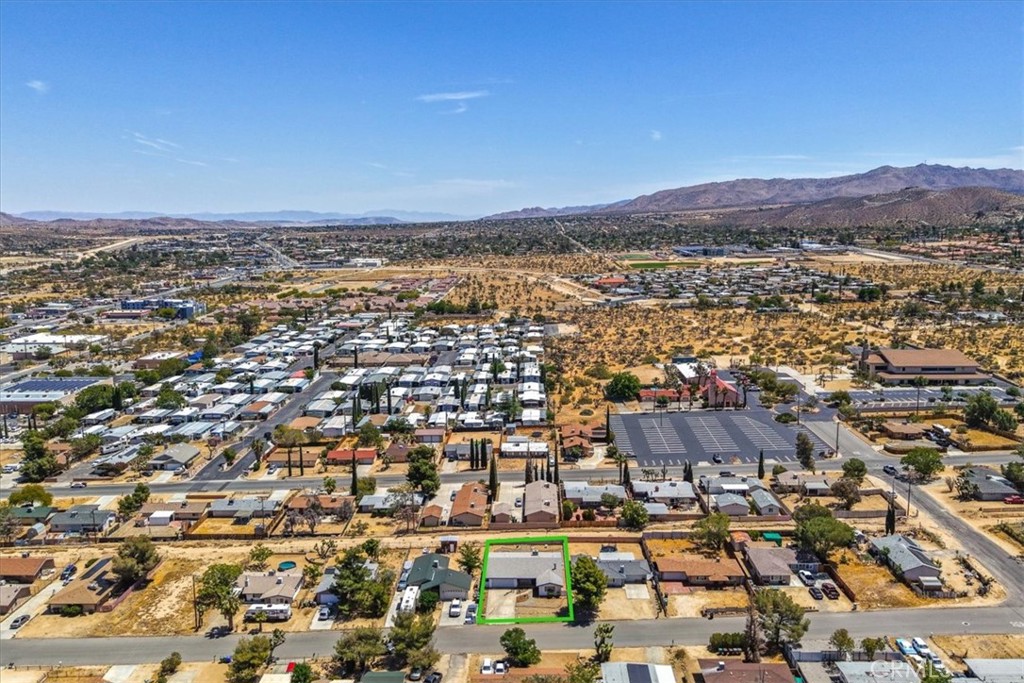 main property photo 30