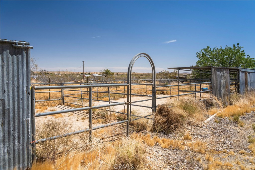 main property photo 37