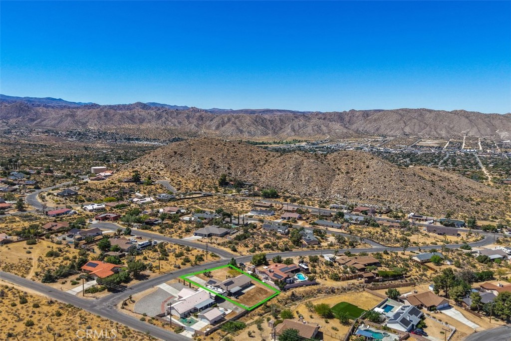 main property photo 40