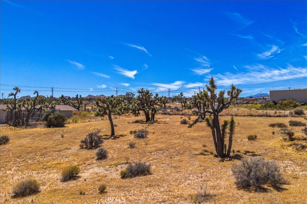 main property photo 40
