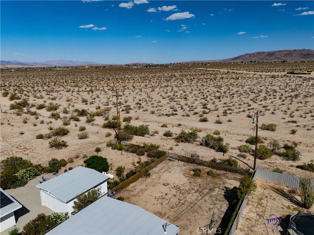 main property photo 23