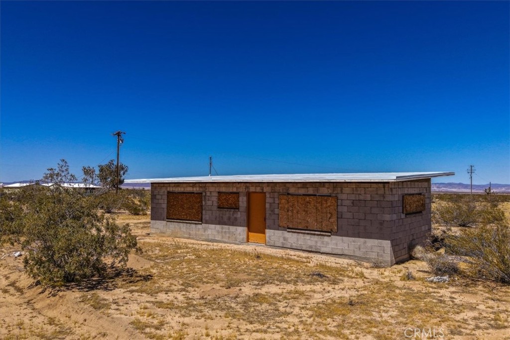 main property photo 11