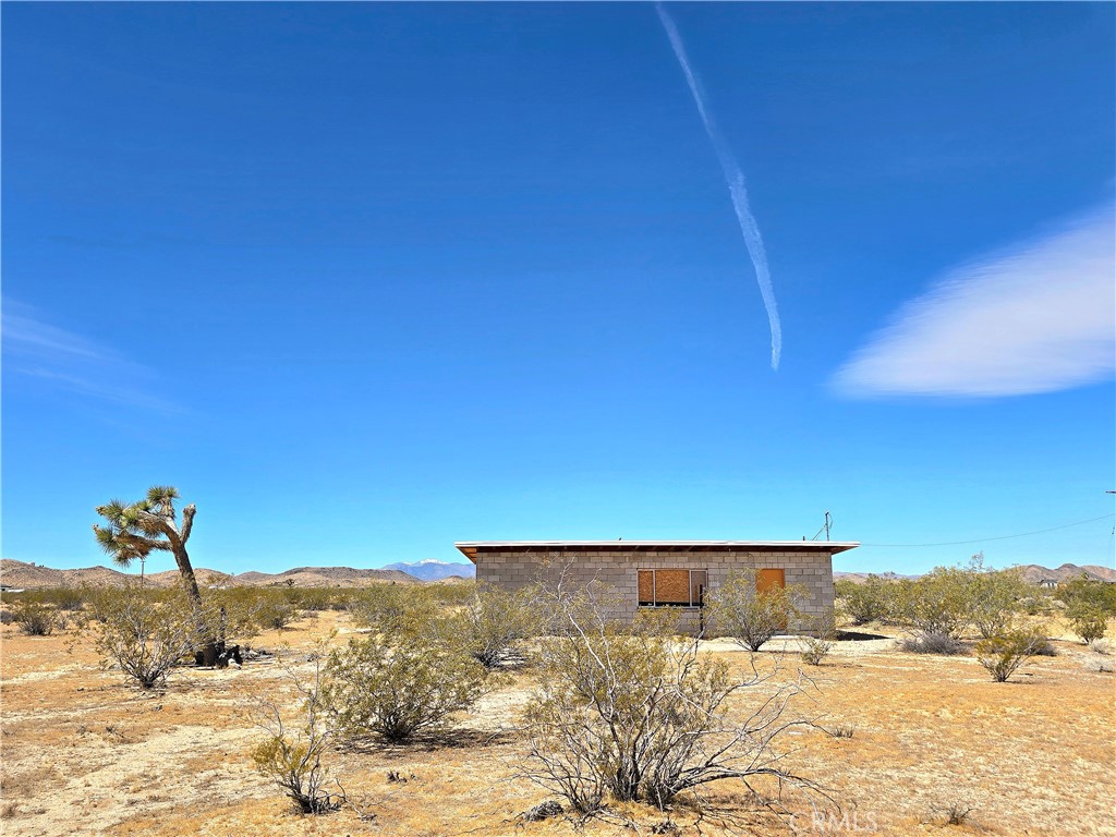 main property photo 5