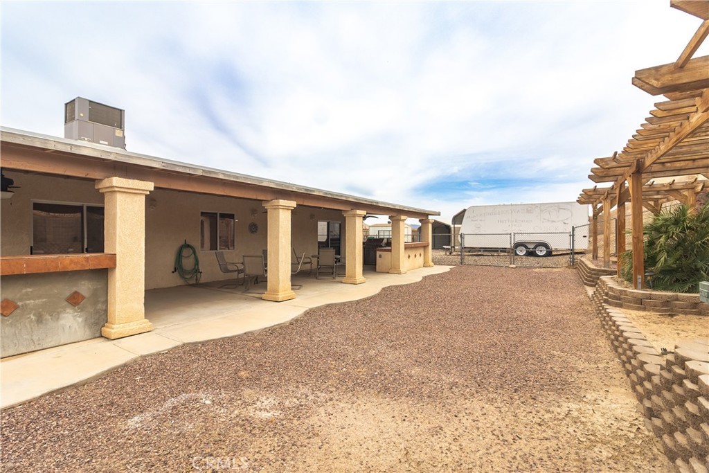 main property photo 39