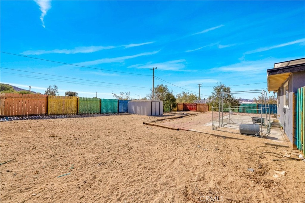 main property photo 23