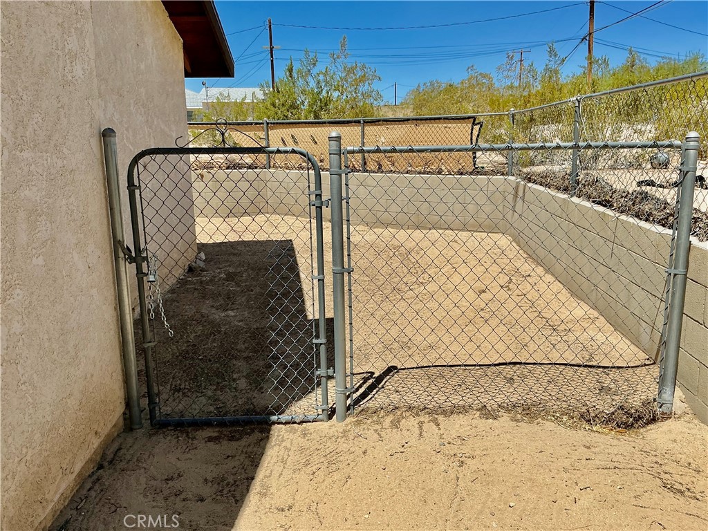 main property photo 17