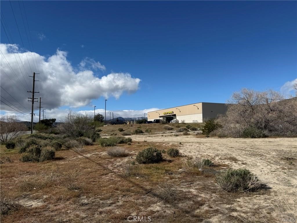 main property photo 9
