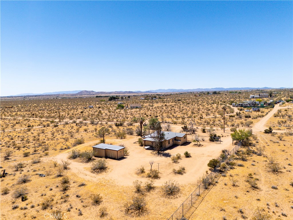 main property photo 41