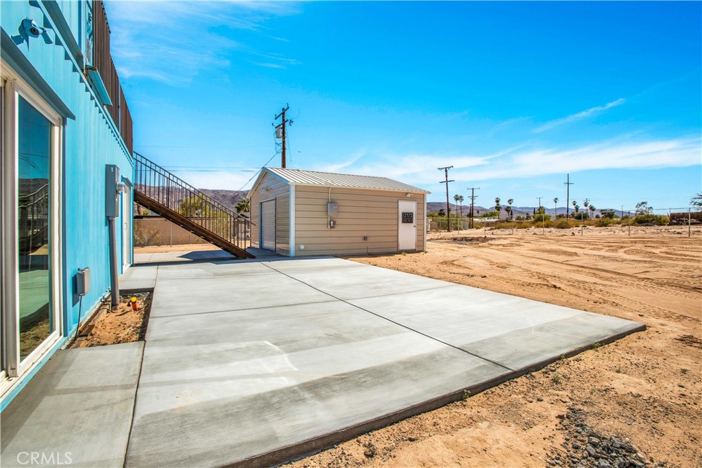 main property photo 25