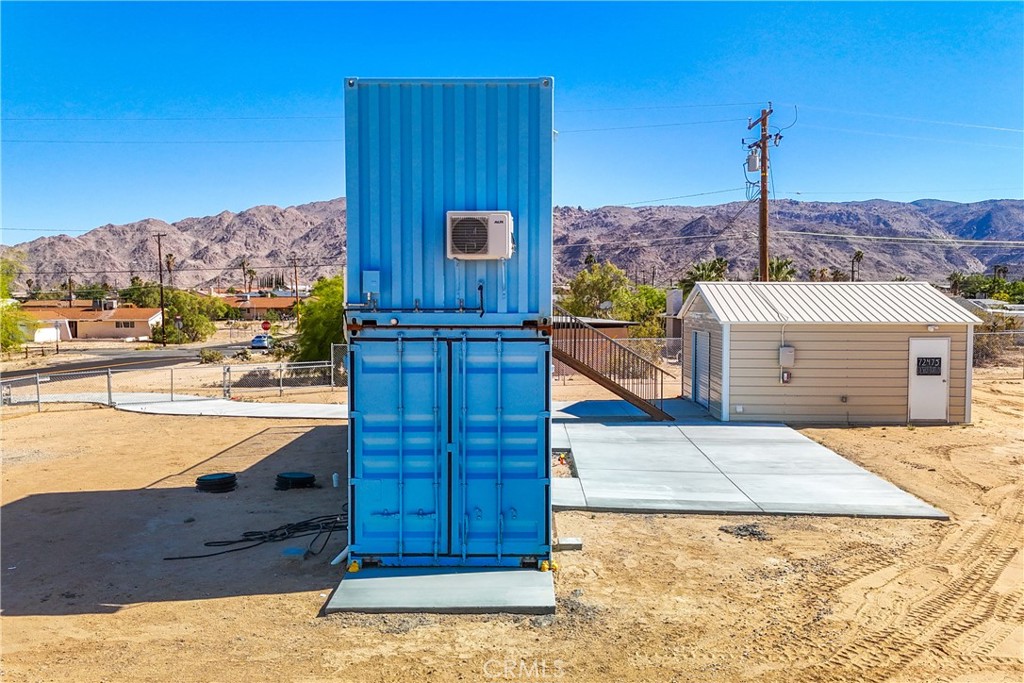 main property photo 6
