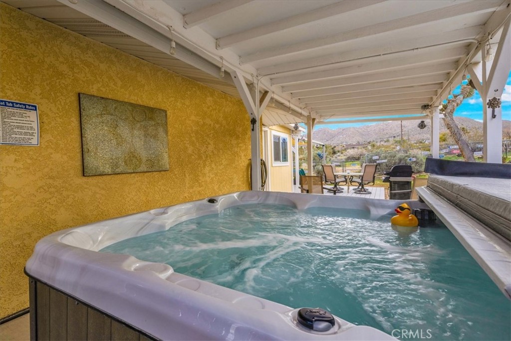 main property photo 28