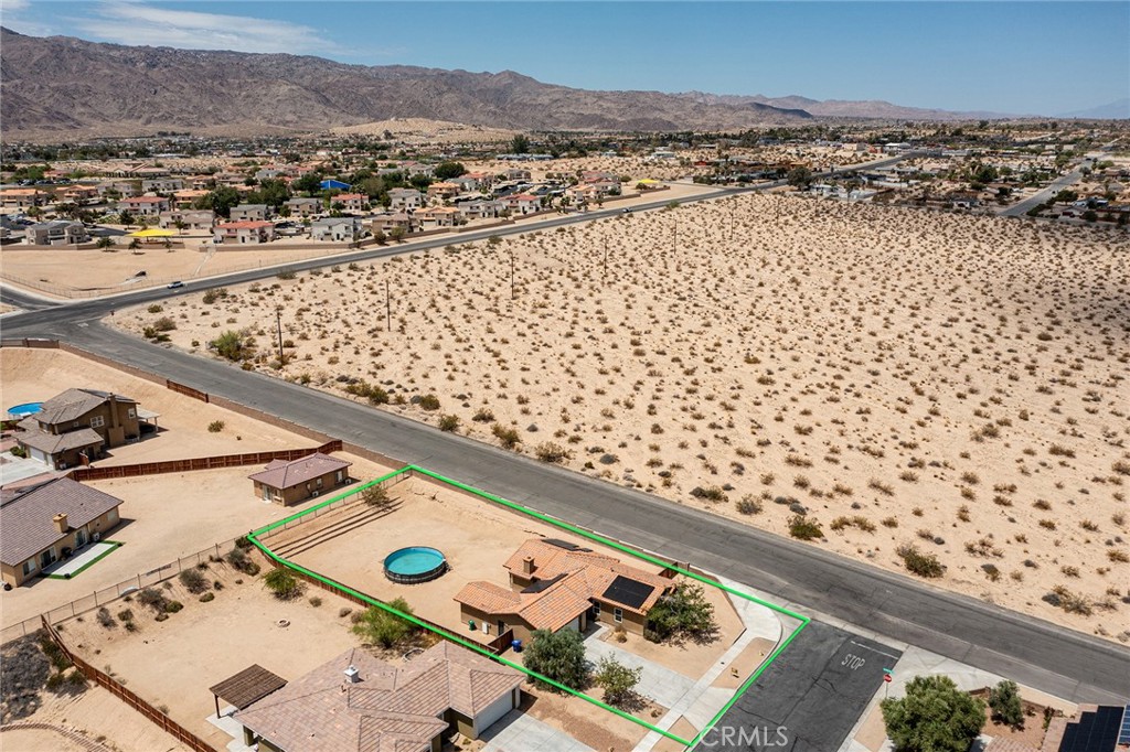 main property photo 40