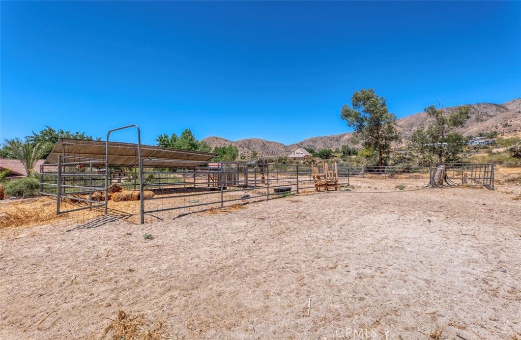 main property photo 13