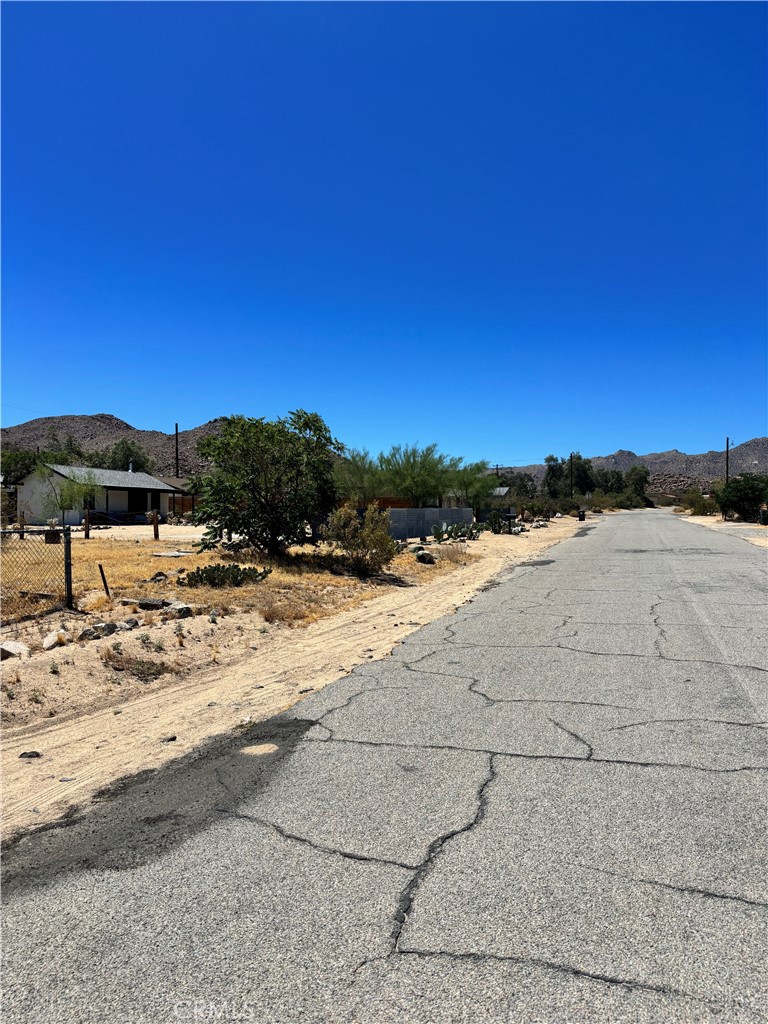main property photo 23