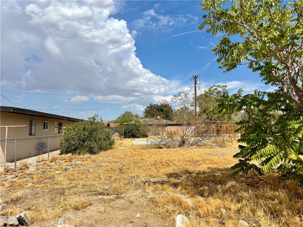 main property photo 25