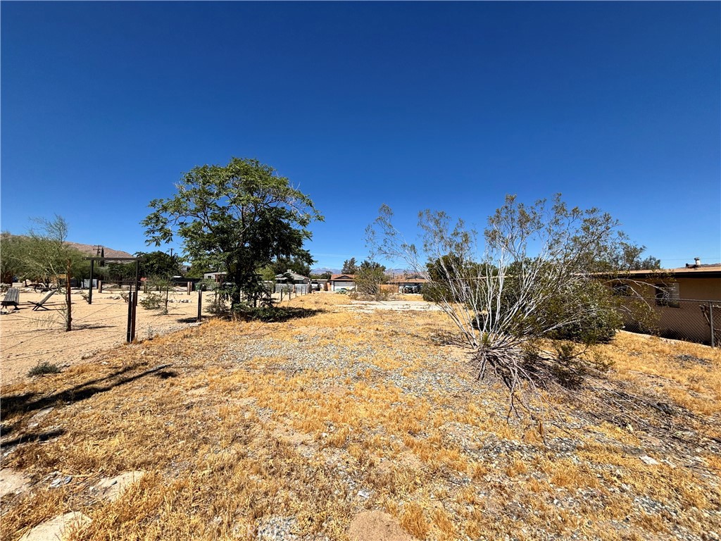 main property photo 9