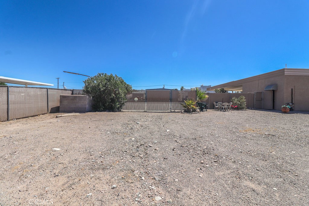 main property photo 24