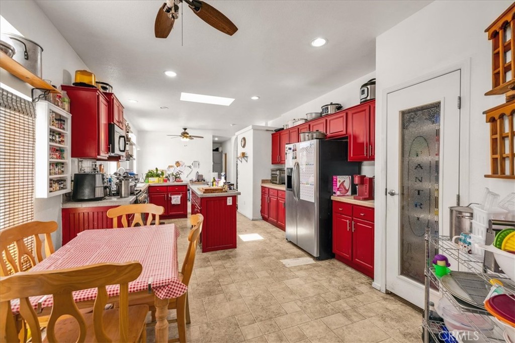 main property photo 12