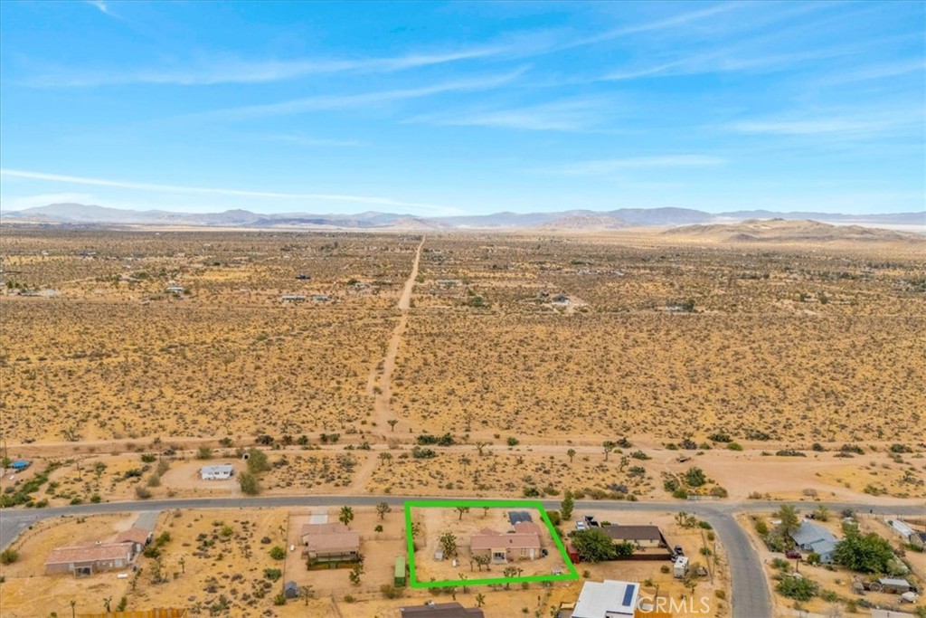 main property photo 40