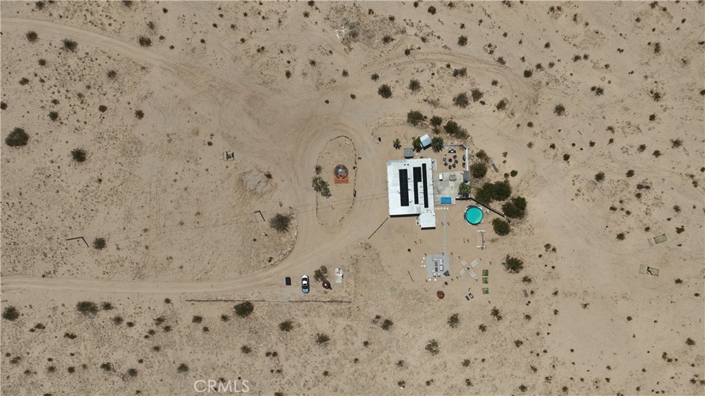 main property photo 40