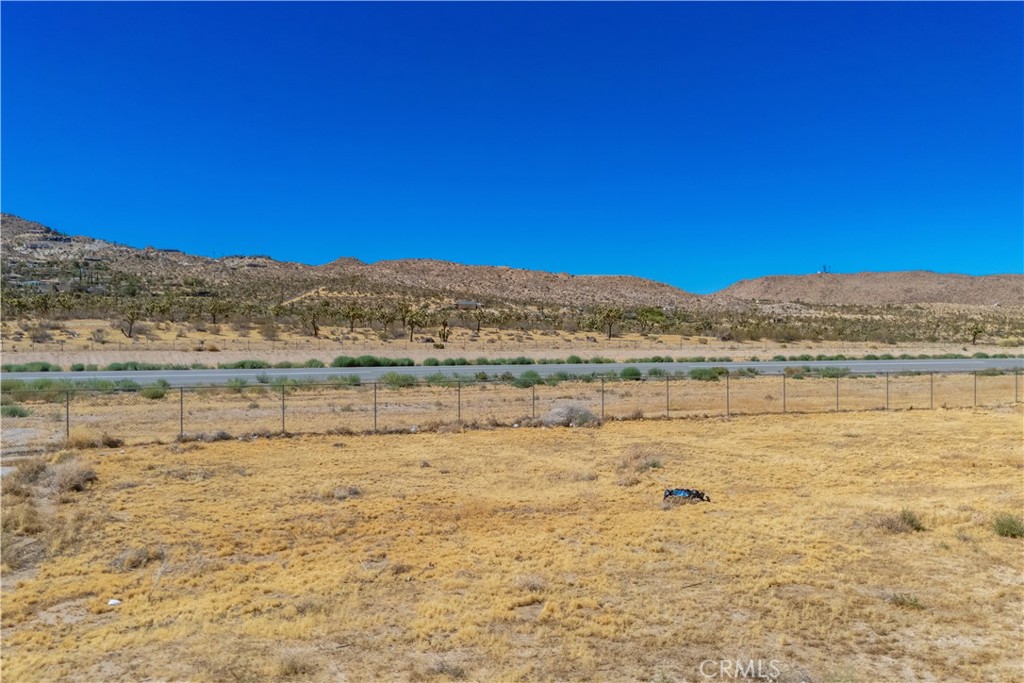 main property photo 16