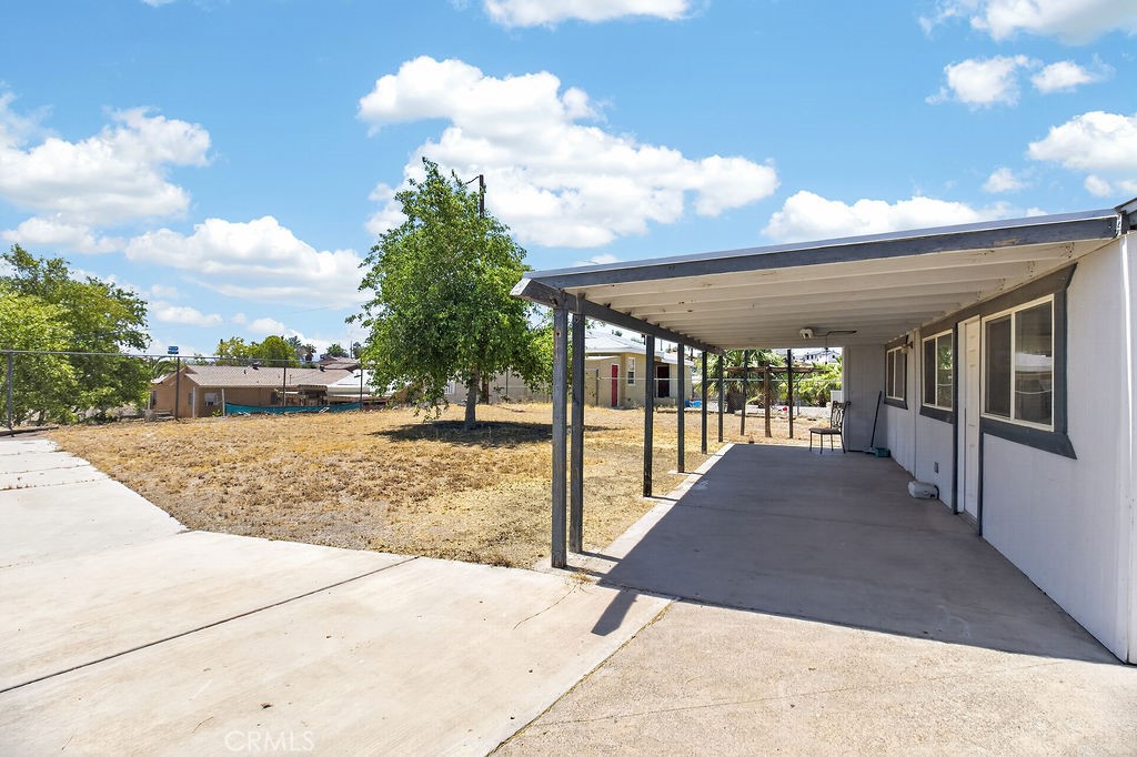 main property photo 36