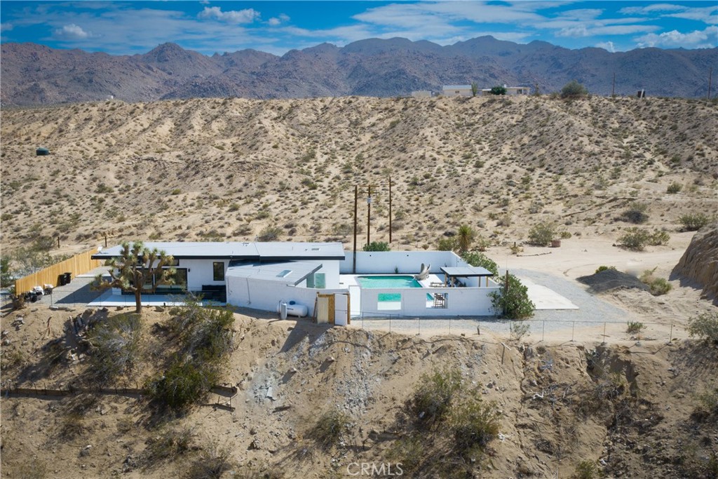 main property photo 35