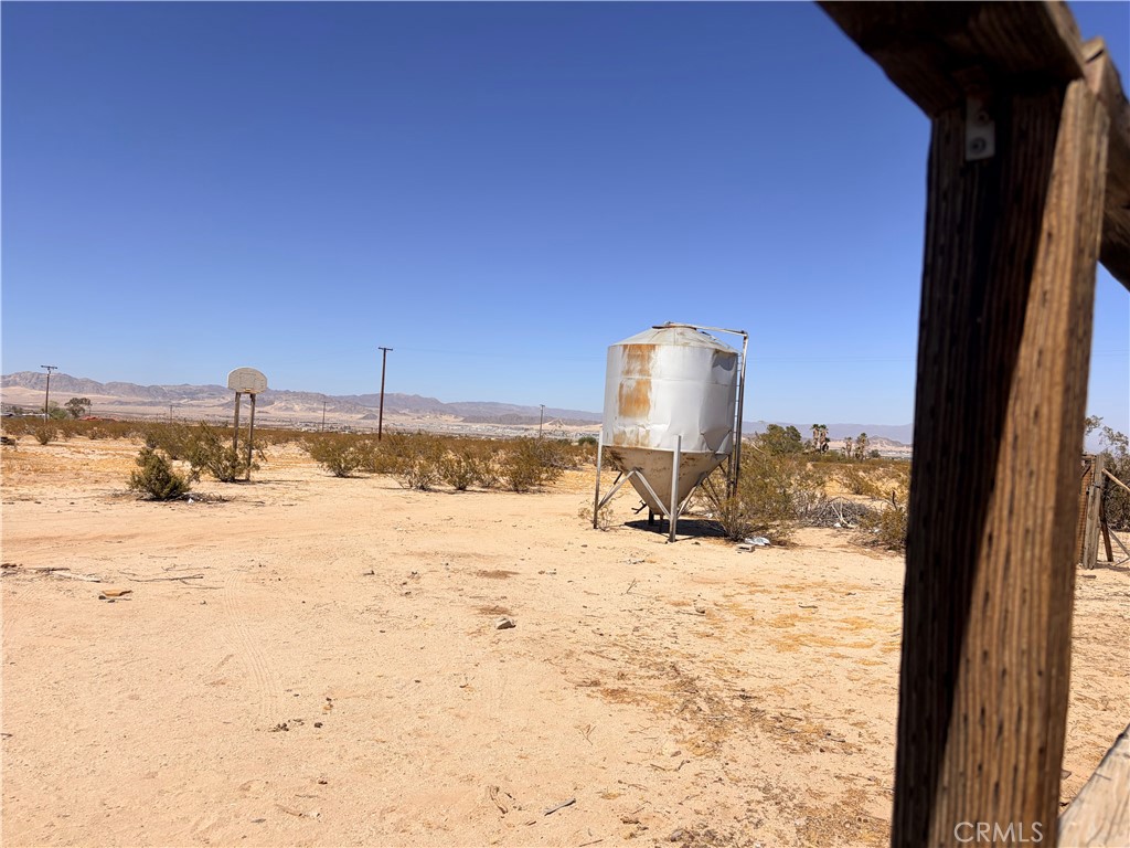 main property photo 25