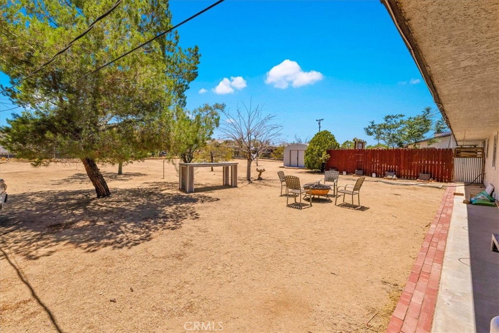 main property photo 28