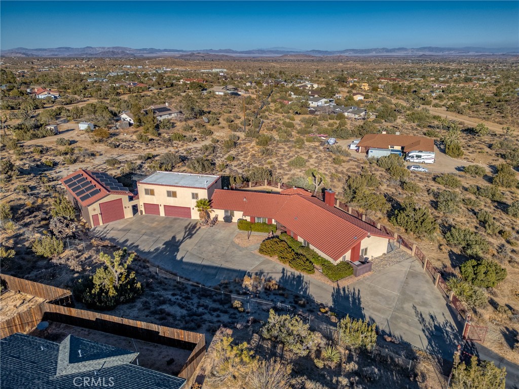 main property photo 40