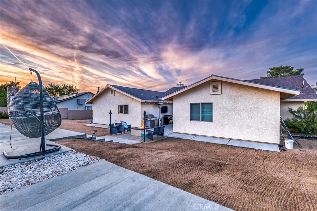 main property photo 10