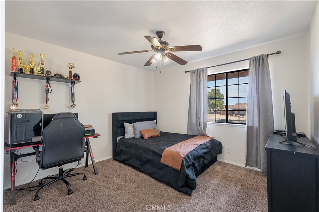 main property photo 33
