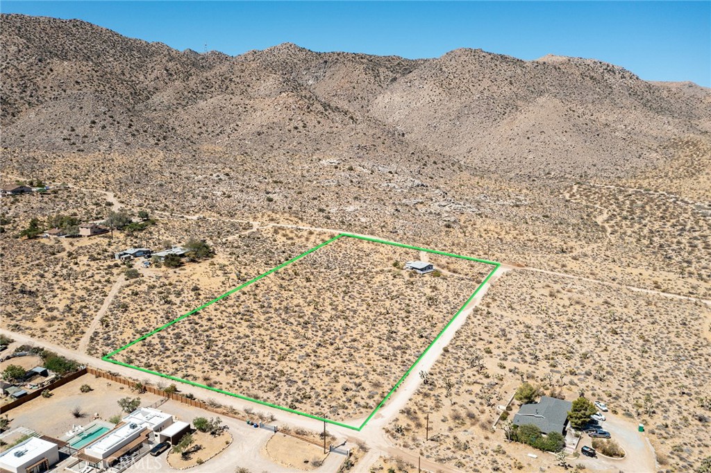 main property photo 13