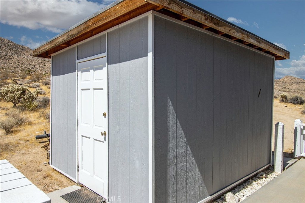 main property photo 26