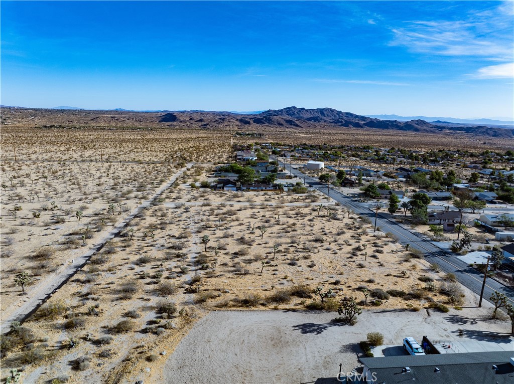 main property photo 11