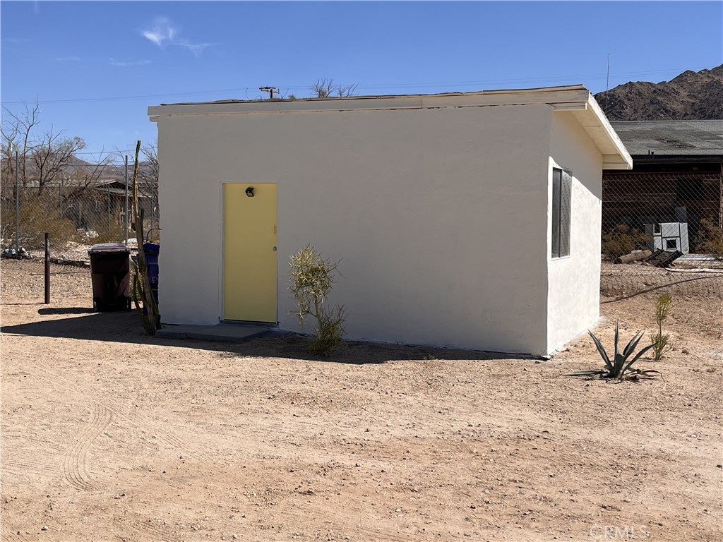 main property photo 9