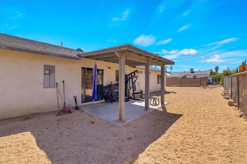 main property photo 23